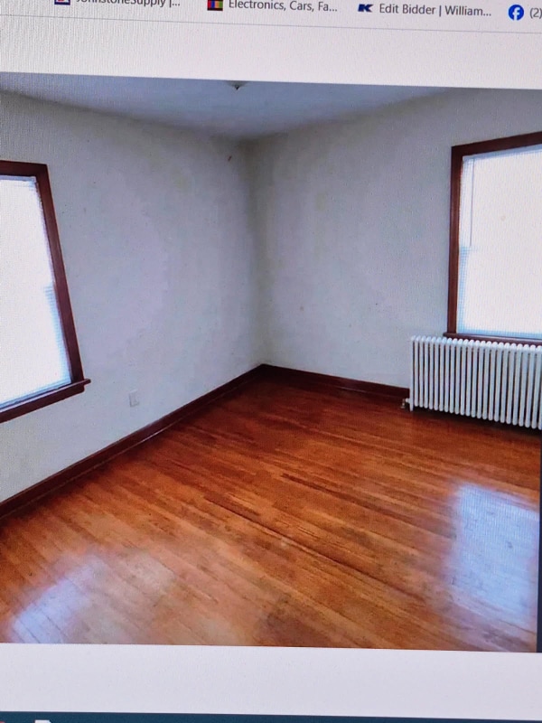 Building Photo - 121 3rd Ave E