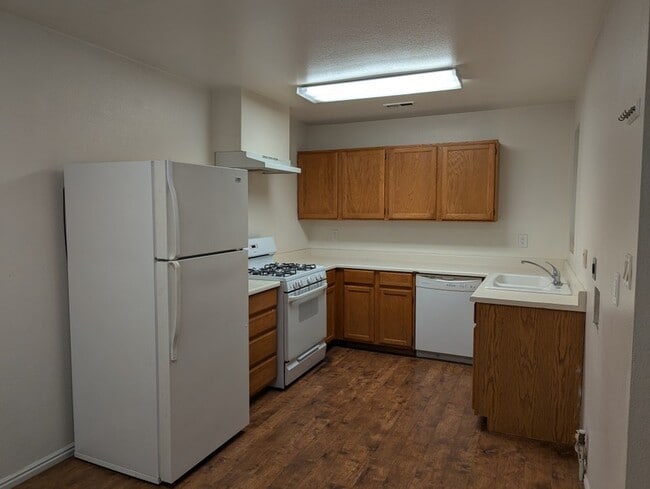 Building Photo - 247 N 200 E