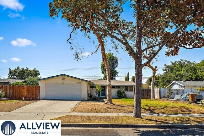Building Photo - 4 br, 2 bath House - 2545 Pearson Avenue