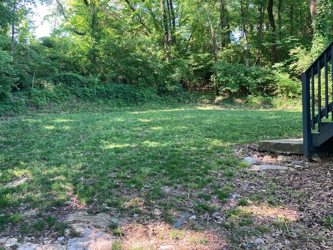 Building Photo - Tusculum Duplex