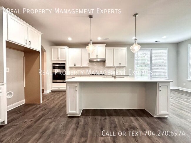 Foto del edificio - 10025 Fox Trotter Ln