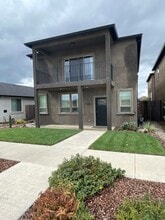 Building Photo - 3483 E Eaton Rd