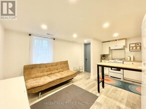 Building Photo - 52 Glenridge Rd