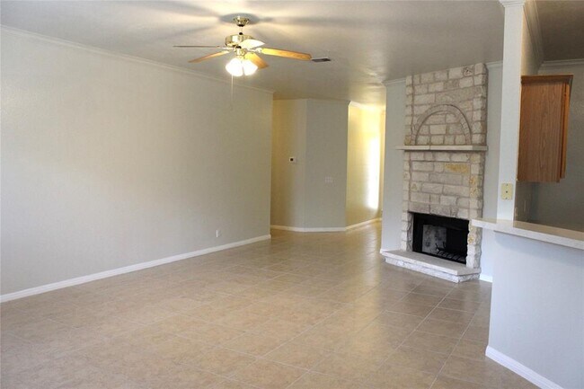 Foto del edificio - 5709 Hudson Bend Rd