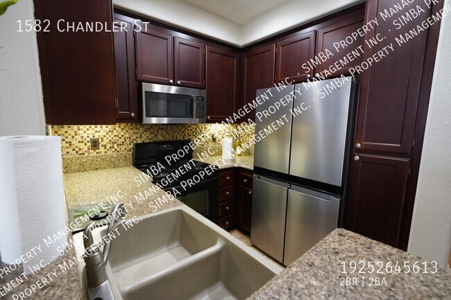 Foto del edificio - 1582 Chandler St