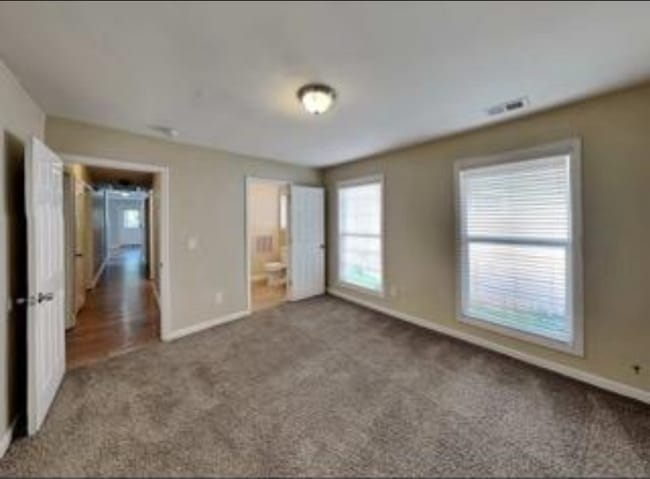 Foto del edificio - 210 Farrington Ave SE