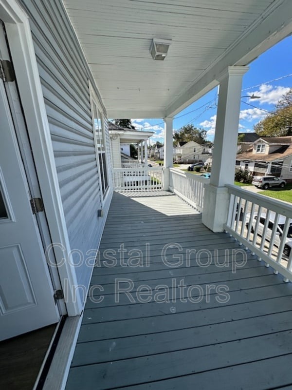 Building Photo - 1725 Prentis Ave