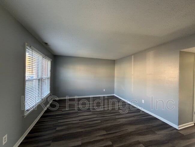 Photo - 1232 White Birch Ln Townhome
