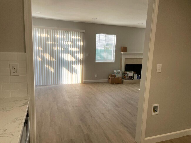 Building Photo - 309 Cravens Ct