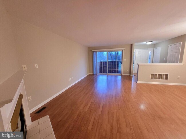 Building Photo - 5305 Spruce Mill Dr