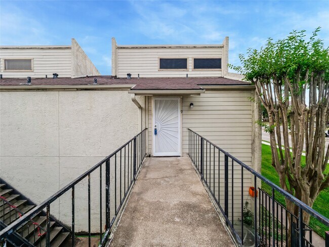 Foto del edificio - 10075 Westpark Dr