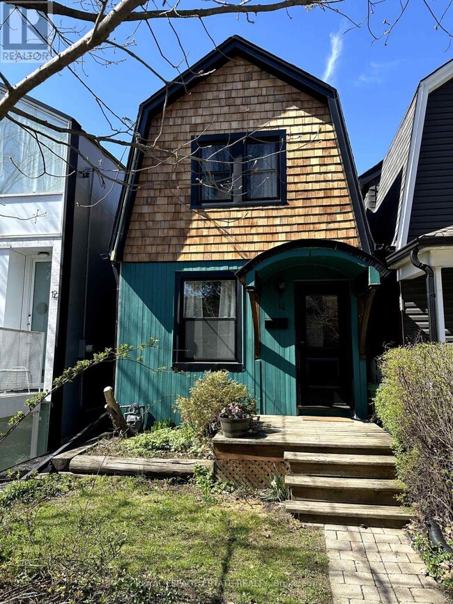 Building Photo - 14 Cassels Ave