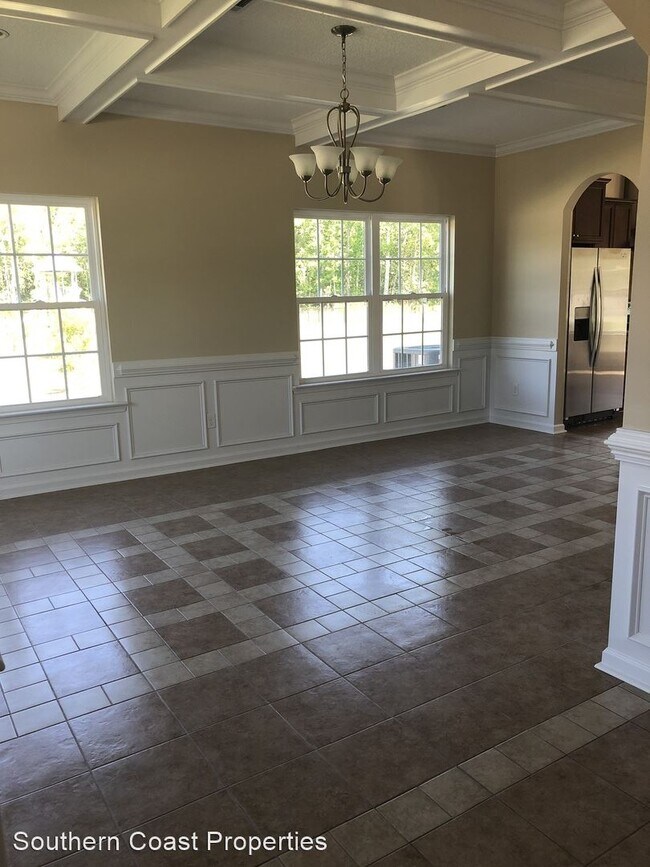 Building Photo - 5 br, 3 bath House - 678 Red Oak Drive