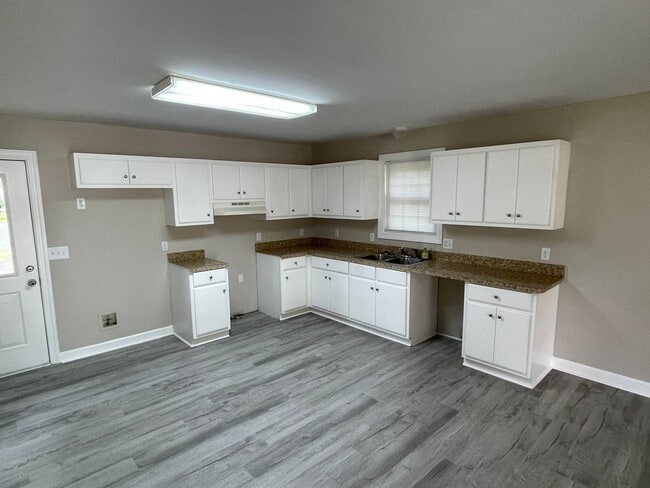 Building Photo - Remodeled House in Princeville