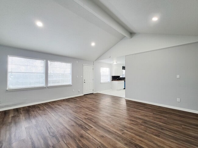 Building Photo - 2024 Stones throw Dr