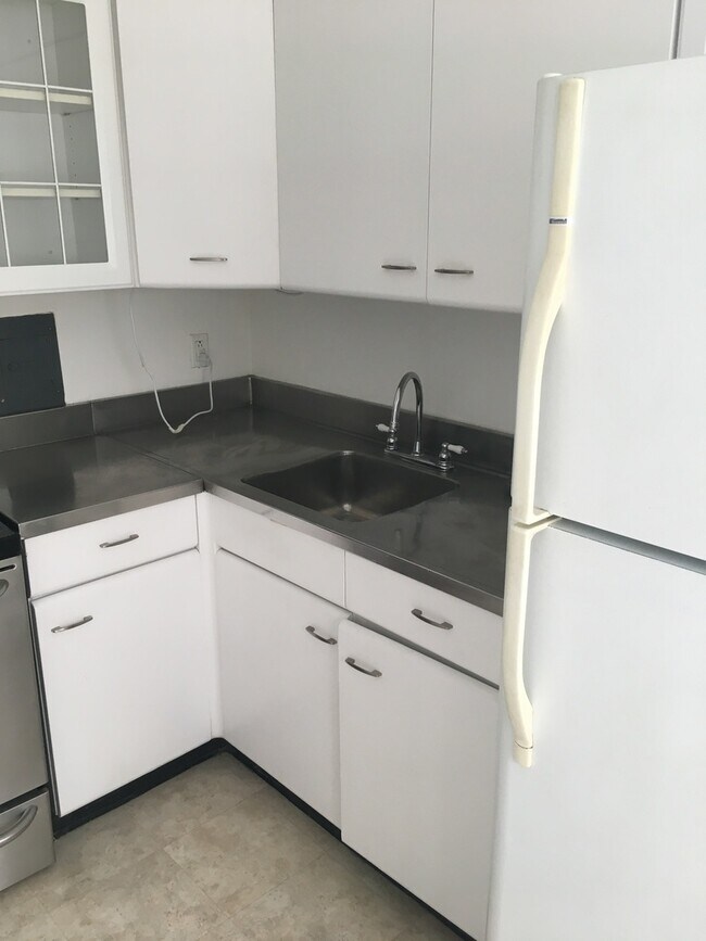 Foto del edificio - 6118 N Sheridan Rd