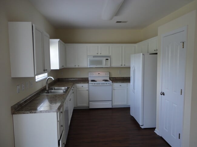 Foto del edificio - 3006 Moonstone Ln