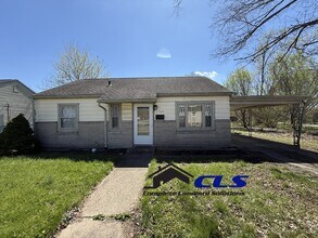 Building Photo - 2305 8th Ave