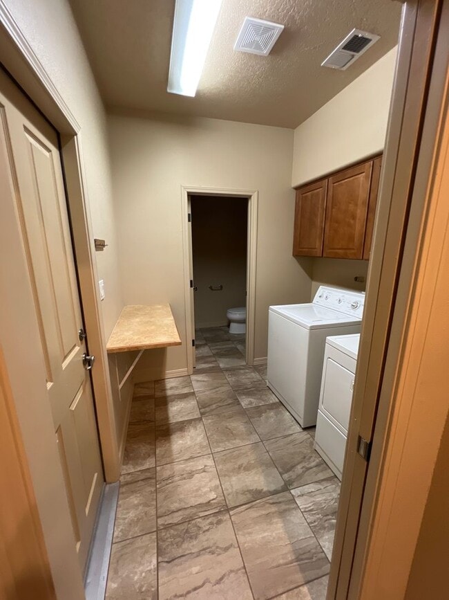 Foto del edificio - Desert Ridge 2/BD 2.5/BA 1/CG 1500/sf Townhouse