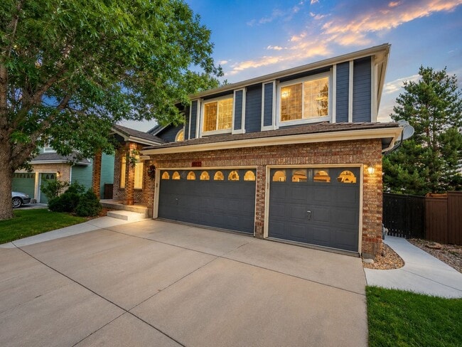 Beautiful Highlands Ranch Home with Finished Basement & 3-Car Garage! - Beautiful Highlands Ranch Home with Finished Basement & 3-Car Garage!
