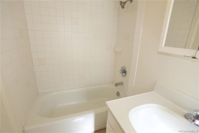 Foto del edificio - 1577 Thurston Ave