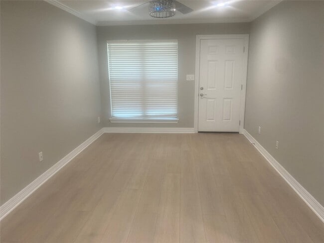 Foto del edificio - 624 Ridgecrest Dr