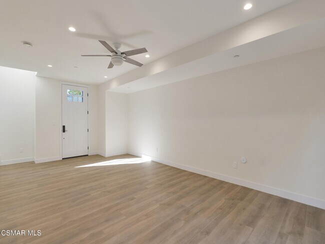 Foto del edificio - 3190 Los Robles Rd