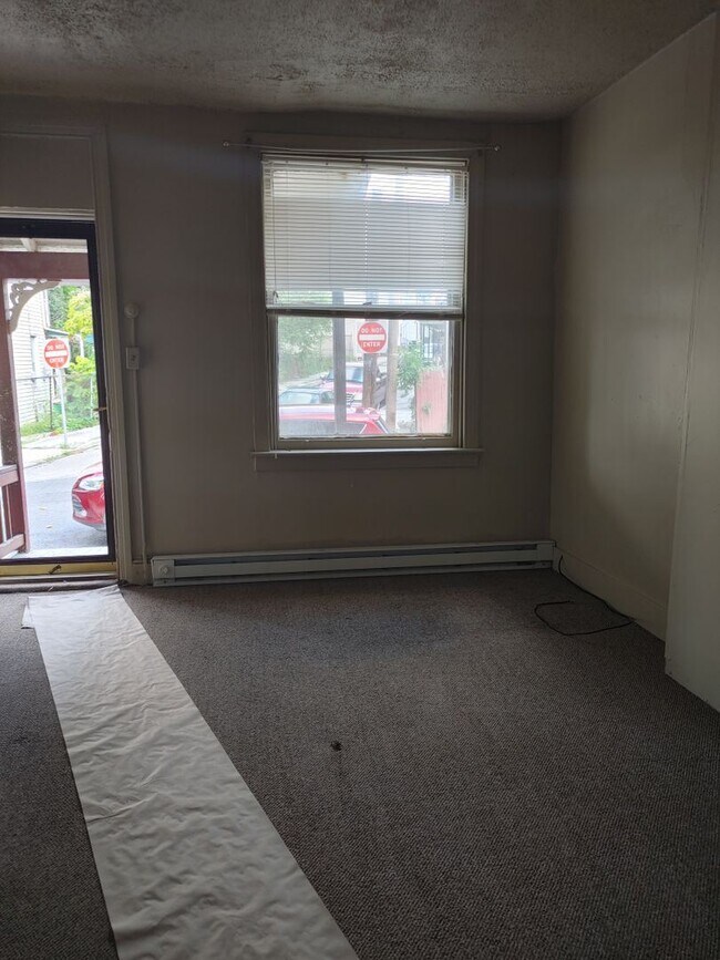 Building Photo - 2 br, 1 bath House - 246 KINGS MILL ROAD