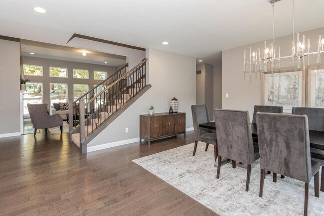 Foto del edificio - 2708 Brook Hill Ln