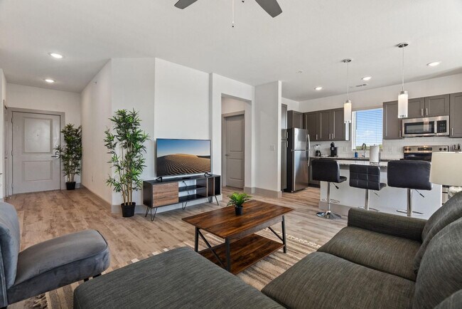 Foto del edificio - 12100 1/2 Ferrystone Glen Drive-SI ID1343246P