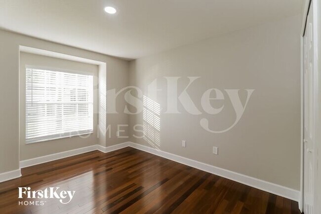 Foto del edificio - 25821 Syme Ct