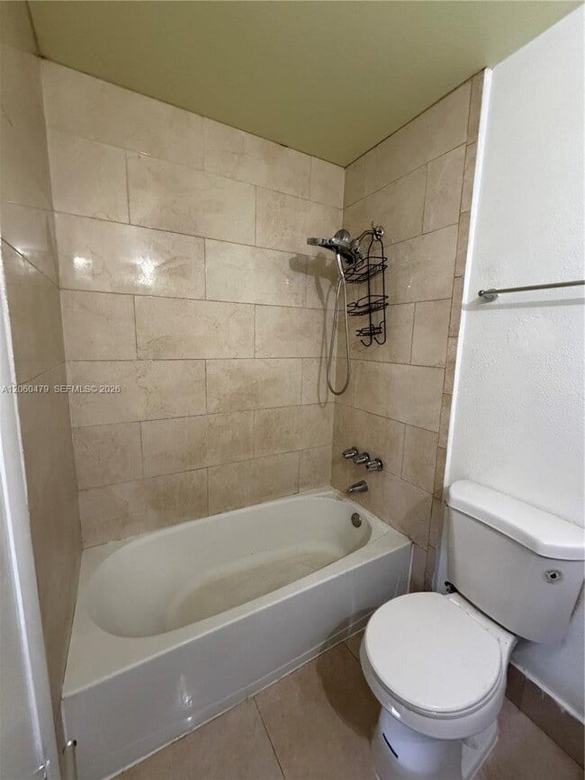 Foto del edificio - 18602 NW 46th Ave