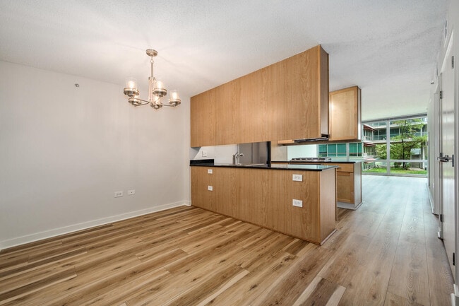 Building Photo - 9655 Woods Dr