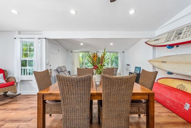 Foto del edificio - Ke Iki Beach Villa by Gather | Cozy Haleiwa Stay Near Top Surf Spots