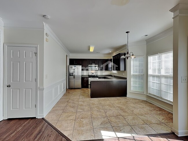 Building Photo - 8317 Suttonview Dr