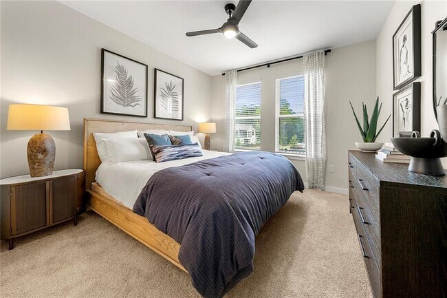 Foto del edificio - 7000 Renaissance Pkwy
