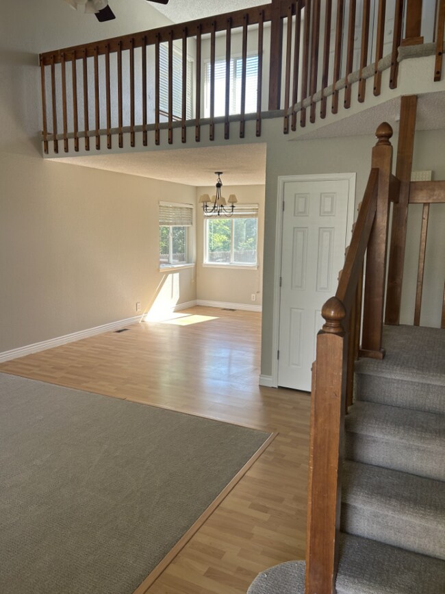 Foto del edificio - "Charming 3-Bed, 2-Bath Single Family Home in Littleton!"