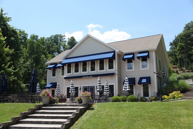 Foto del edificio - 3 Shelter Cove Rd
