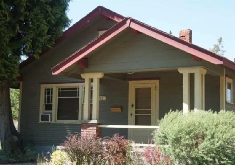 Foto principal - 713 E 39th Ave