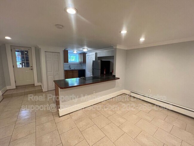 Foto del edificio - 2119 1st St NW