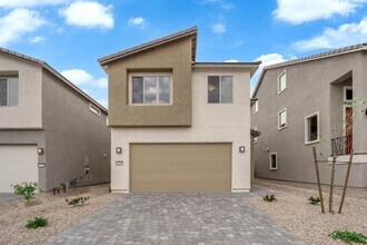 Building Photo - 10239 Estancia Hl St