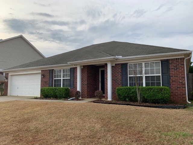 Building Photo - Beautiful Four-Bedroom Brick Home in Madison