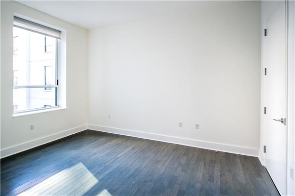 Building Photo - 416 W 52nd St