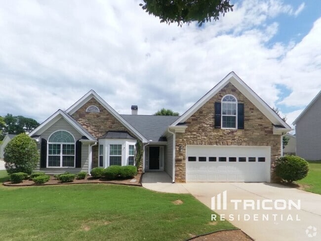 Building Photo - 247 Lantana Dr