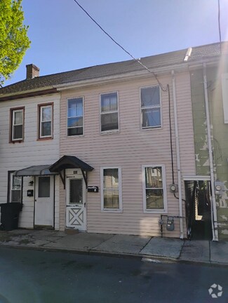 Building Photo - 460 New St