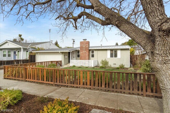 Building Photo - 2 br, 1 bath House - 2427 Cory Avenue