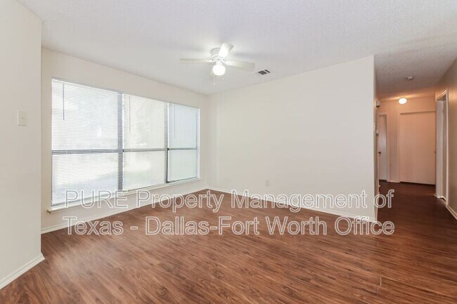 Building Photo - 8005 Meadowlark Ln