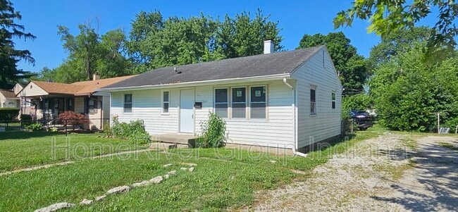 Building Photo - 1914 N Hawthorne Ln
