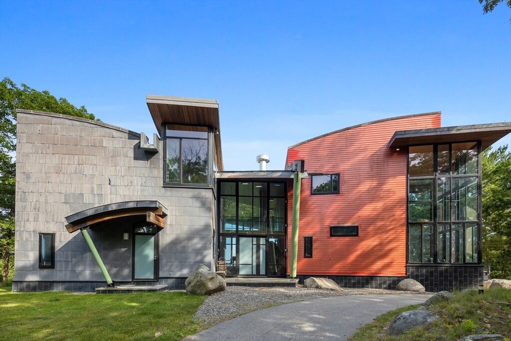 Foto principal - 370 Summer St