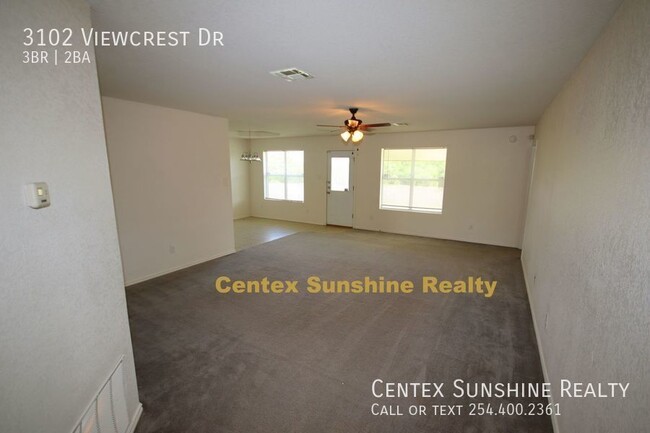 Building Photo - 3102 Viewcrest Available for Lease
